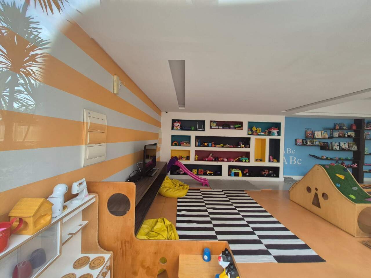 Apartamento para aluguel no Pedra Branca: 