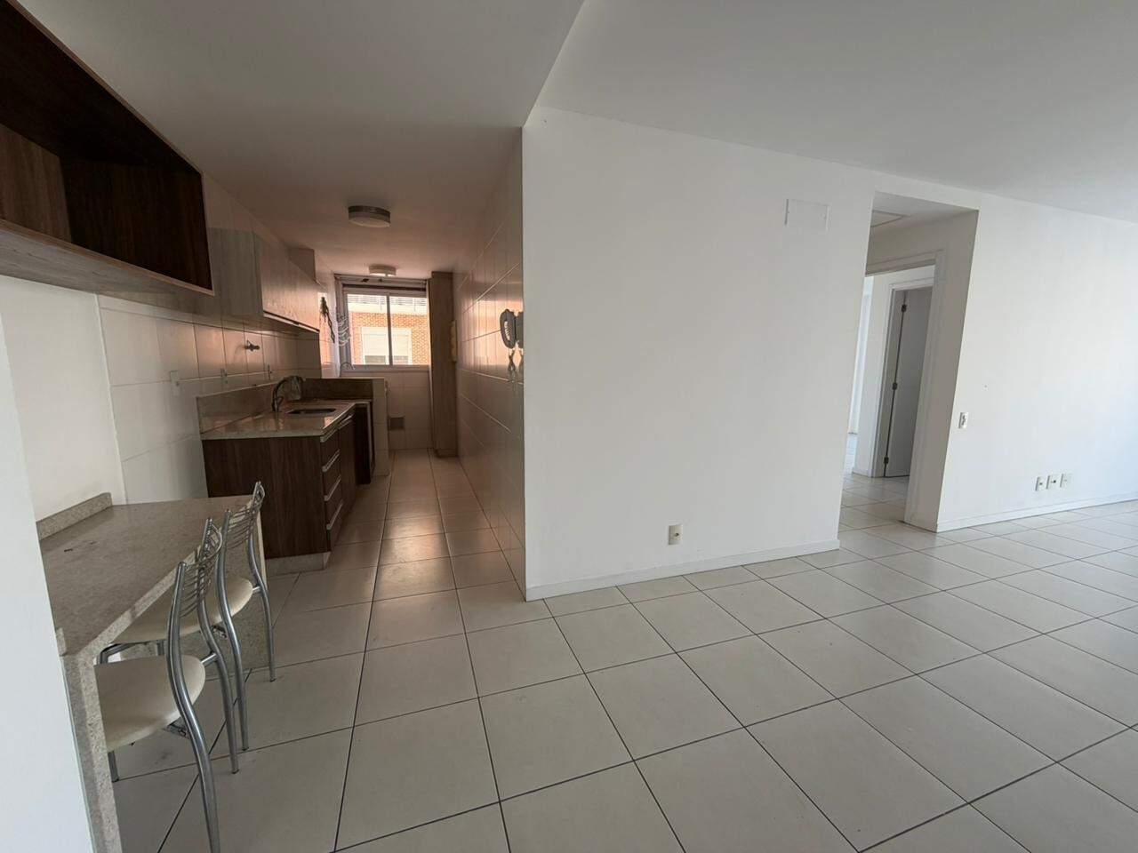 Apartamento para aluguel no Pedra Branca: 