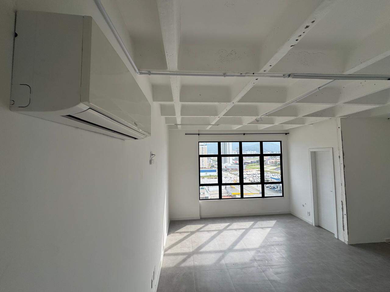 Sala para aluguel no Pagani: 