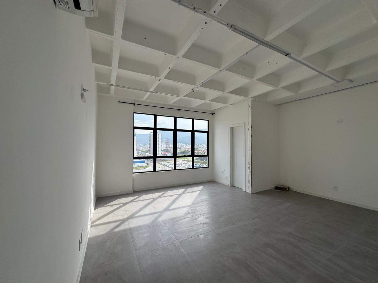 Sala para aluguel no Pagani: 