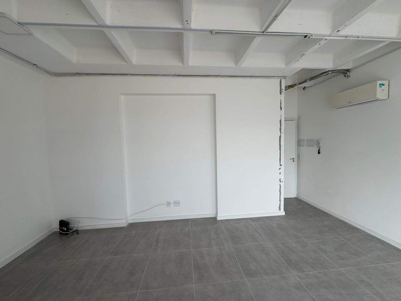 Sala para aluguel no Pagani: 