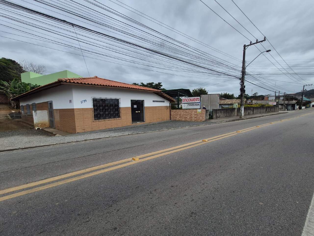 Loja para aluguel no Ribeirão da Ilha: 