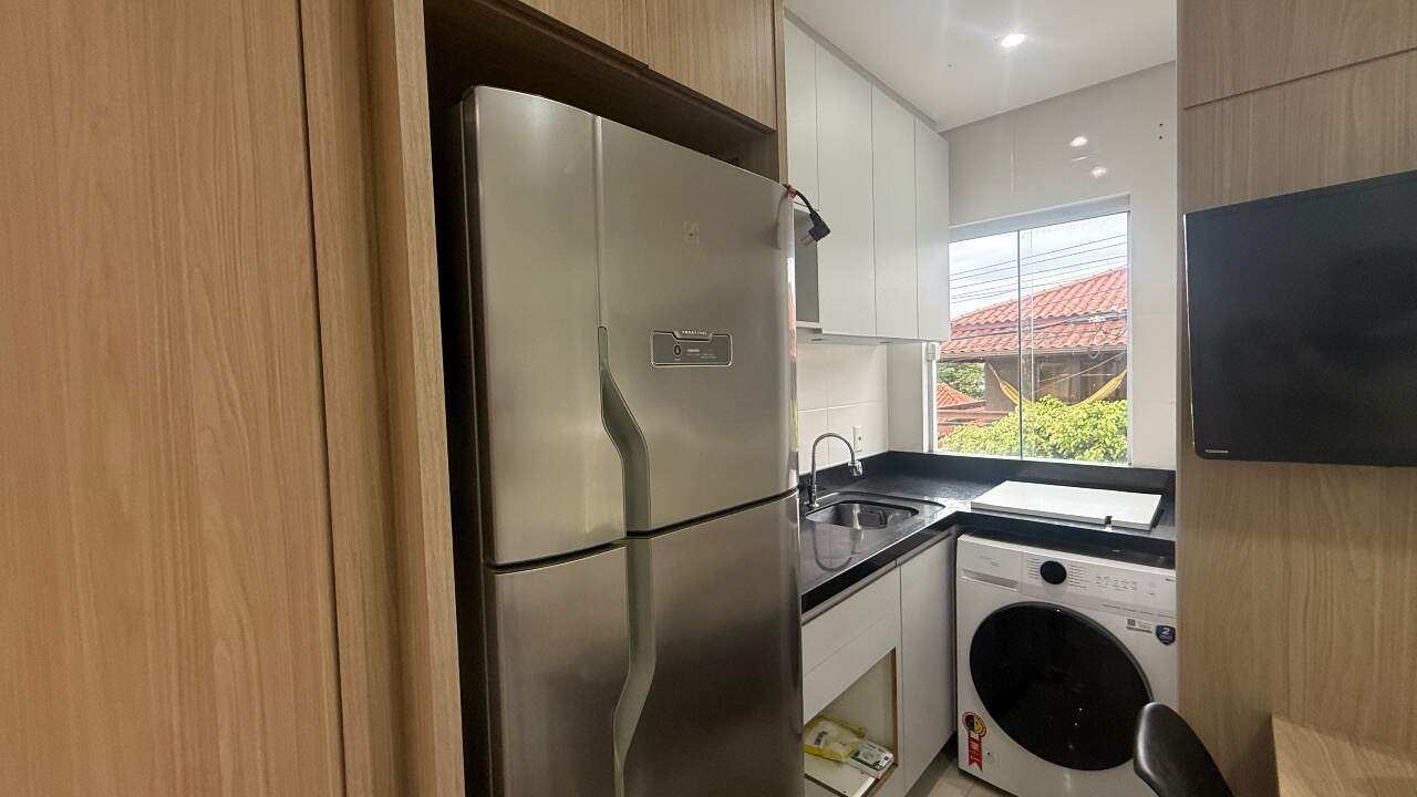 Apartamento para aluguel no Ribeirão da Ilha: 