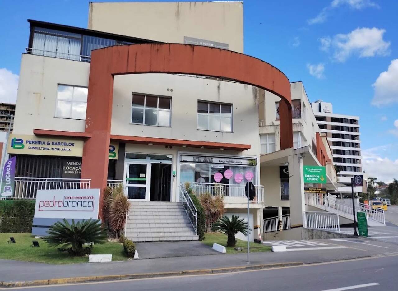 Sala para aluguel no Pedra Branca: 