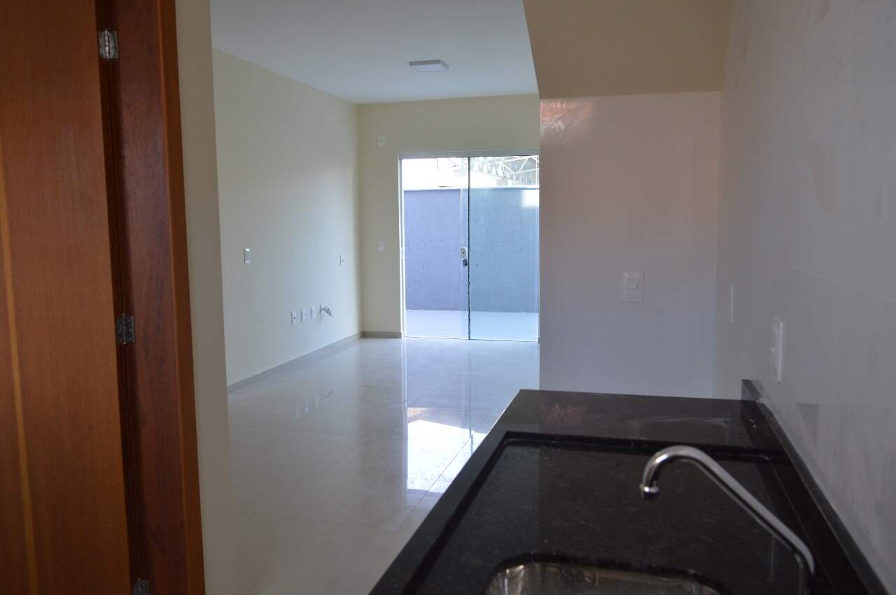 Apartamento para aluguel no Carianos: 