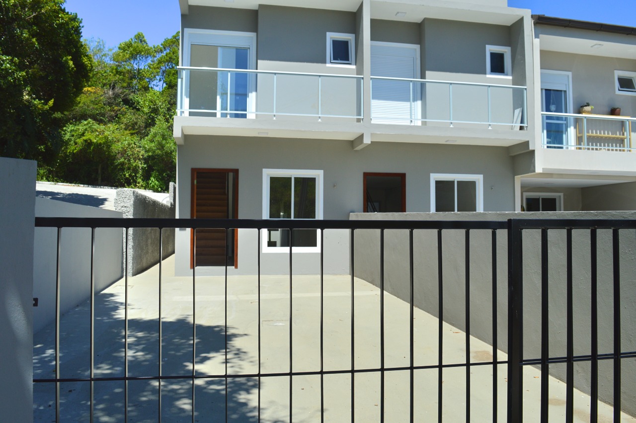 Casa para aluguel no Ribeirão da Ilha: 