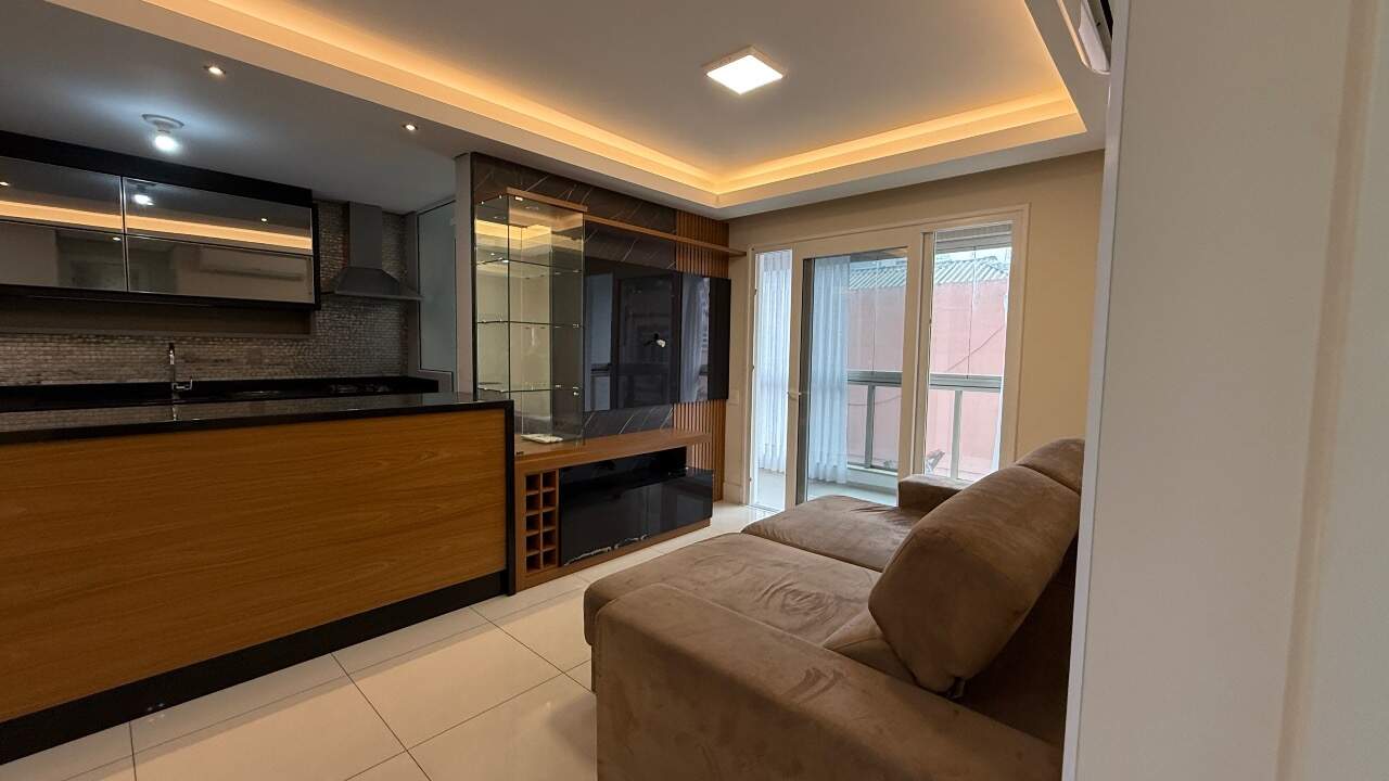 Apartamento para aluguel no Centro: 