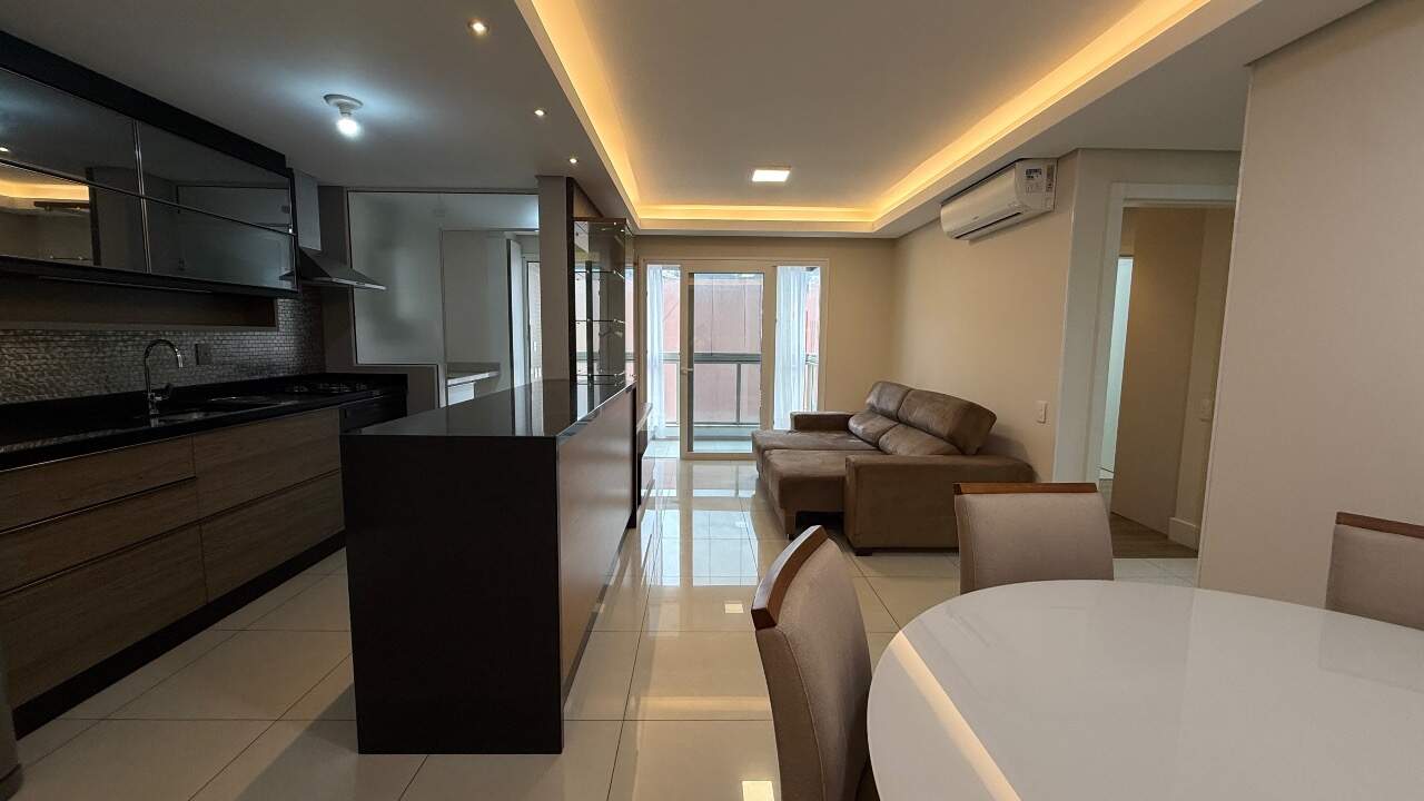 Apartamento para aluguel no Centro: 