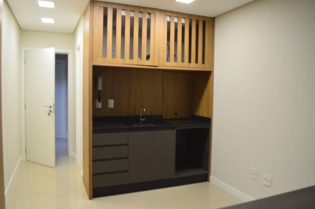 Sala para aluguel no Itacorubi: 
