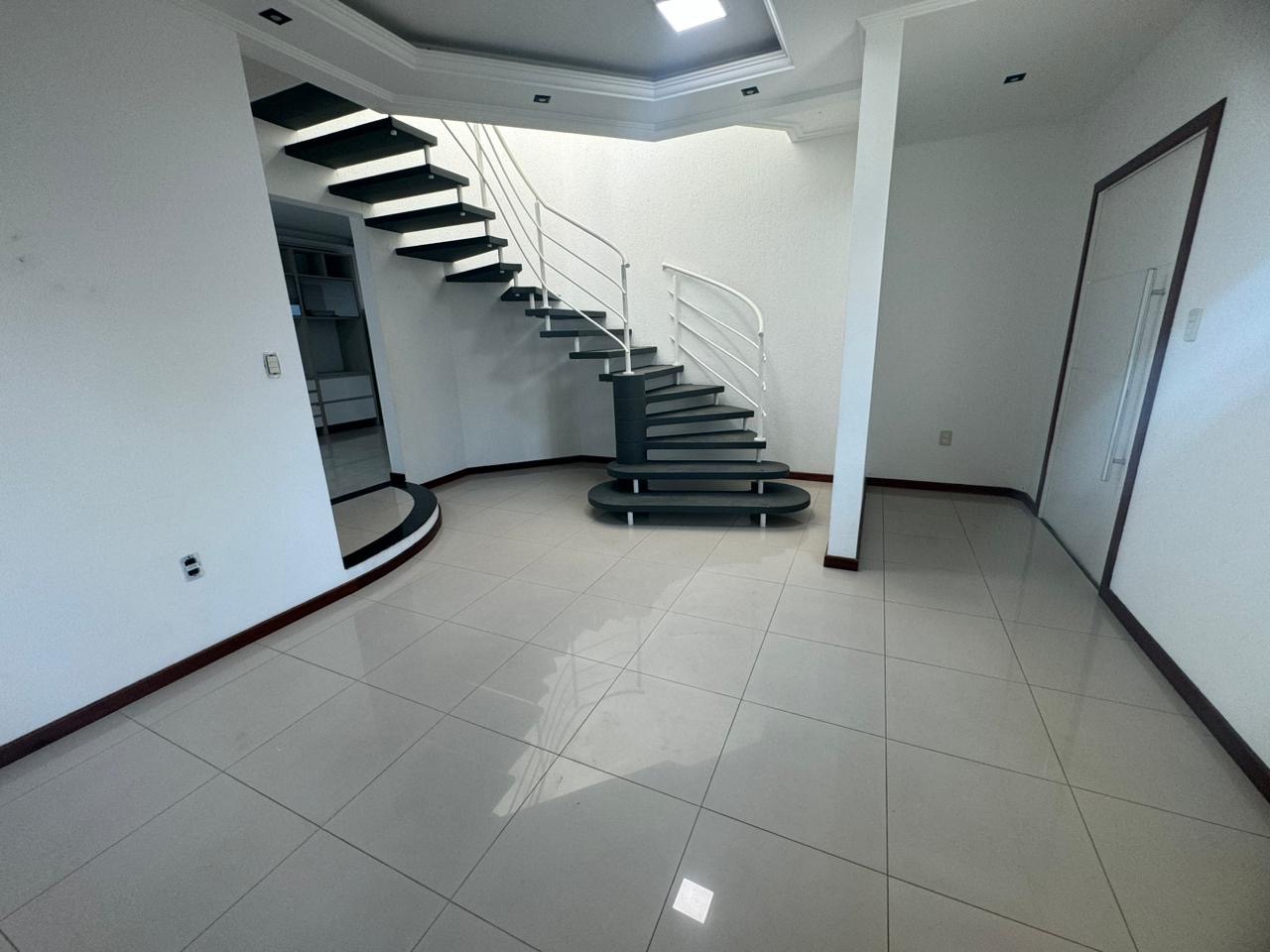 Casa para aluguel no Pedra Branca: 