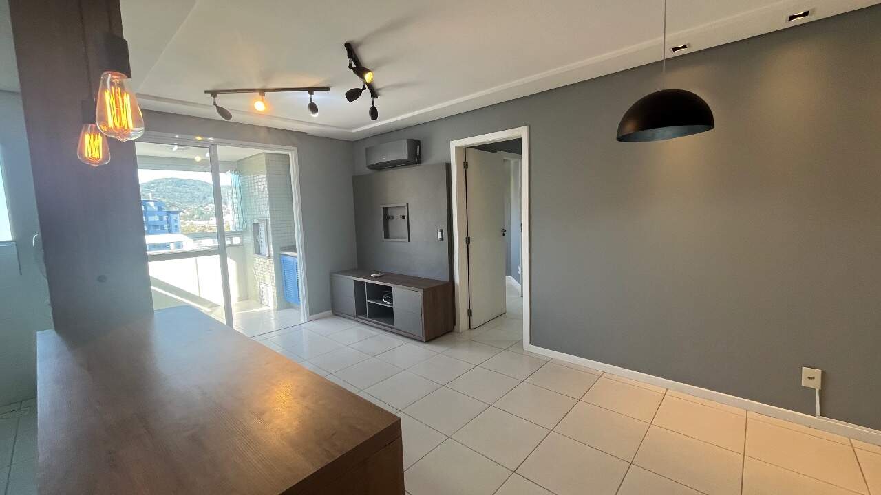 Apartamento para aluguel no Itacorubi: 