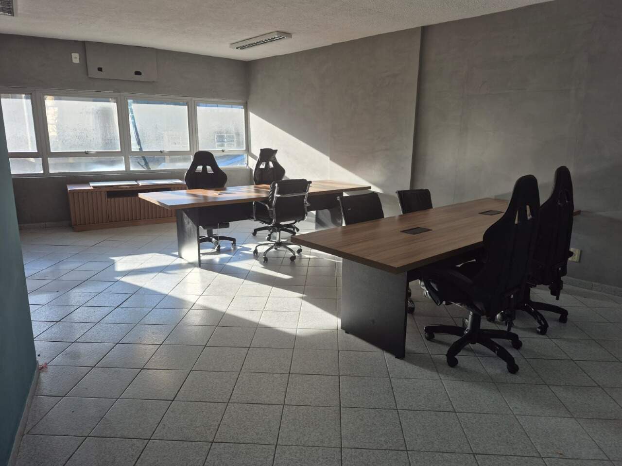 Sala para aluguel no Centro: 