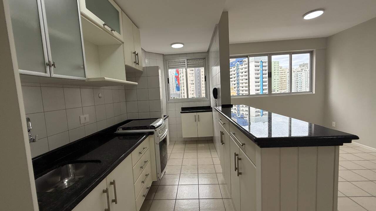 Apartamento para aluguel no Centro: 