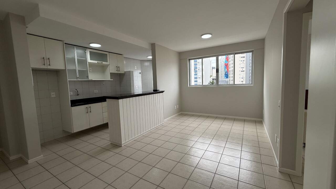 Apartamento para aluguel no Centro: 