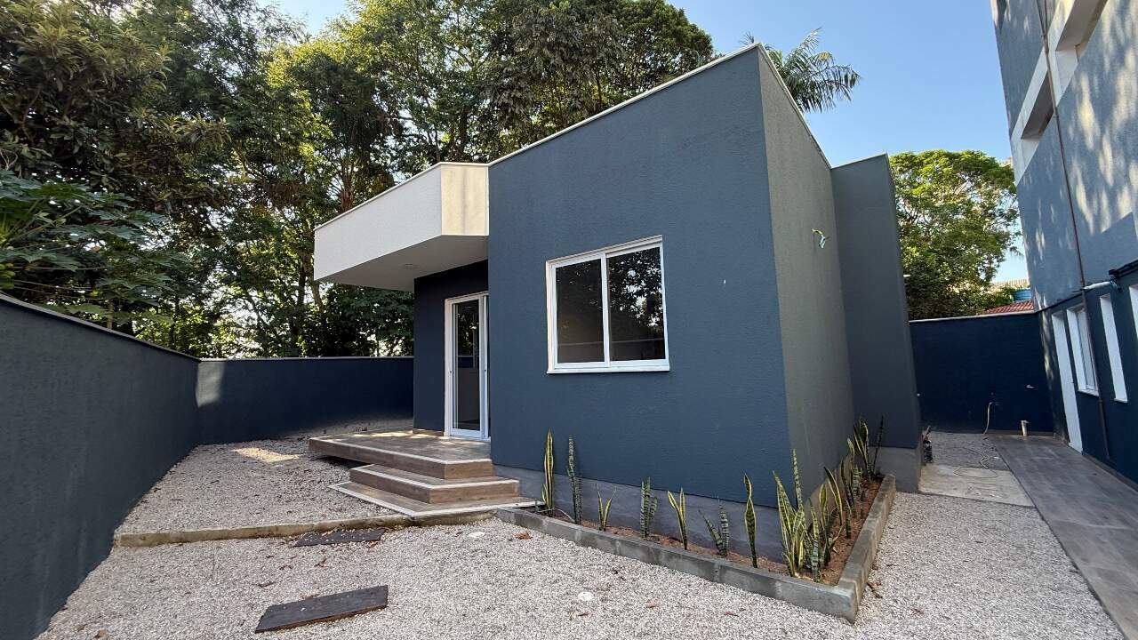 Casa para aluguel no Real Parque: 