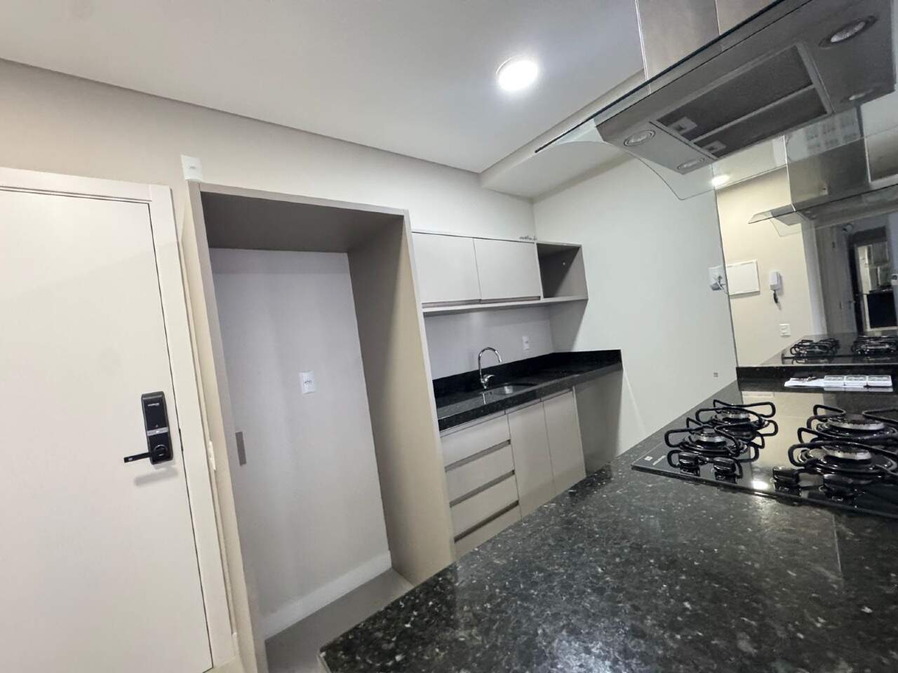Apartamento para aluguel no Pedra Branca: 