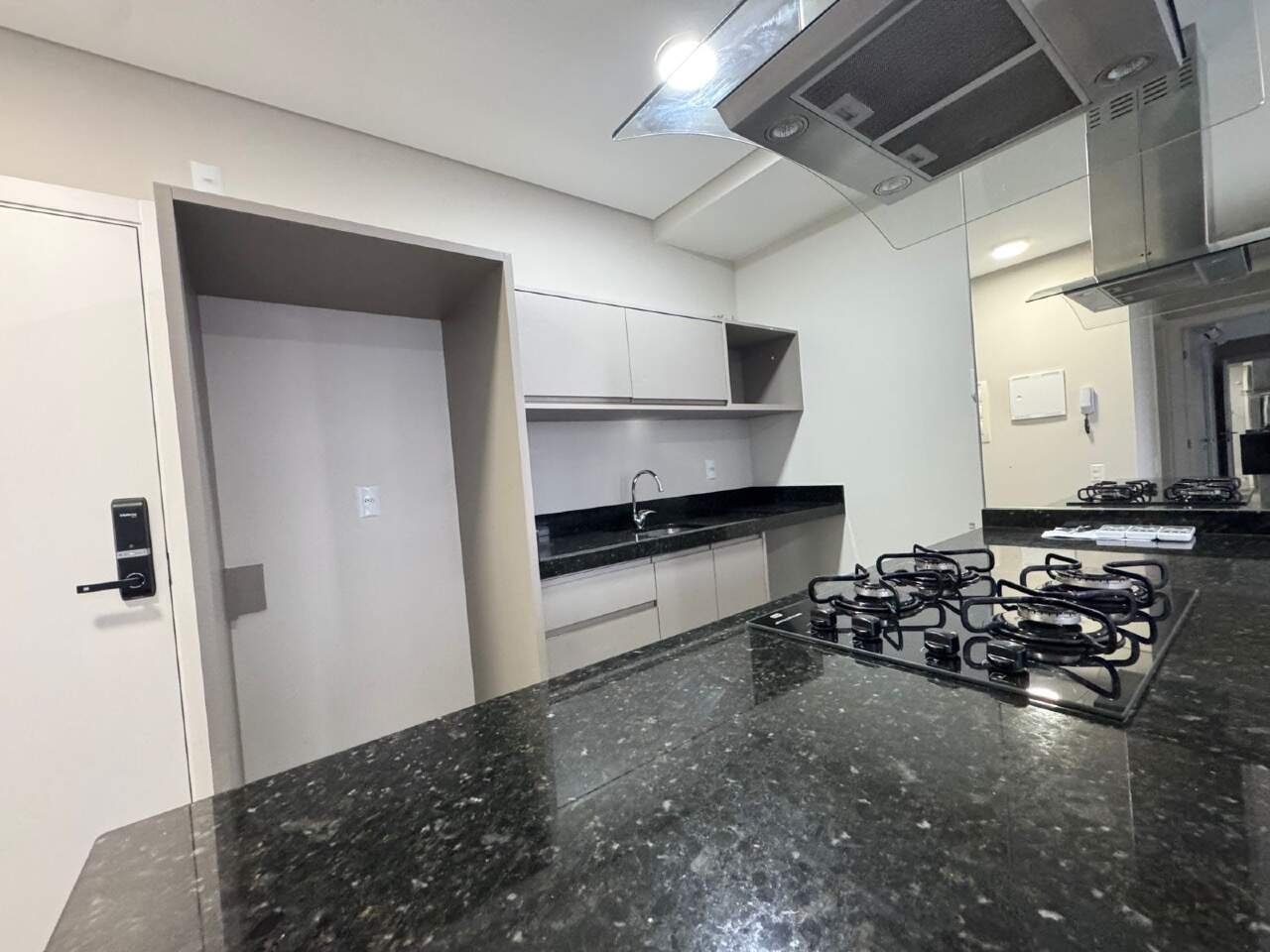 Apartamento para aluguel no Pedra Branca: 
