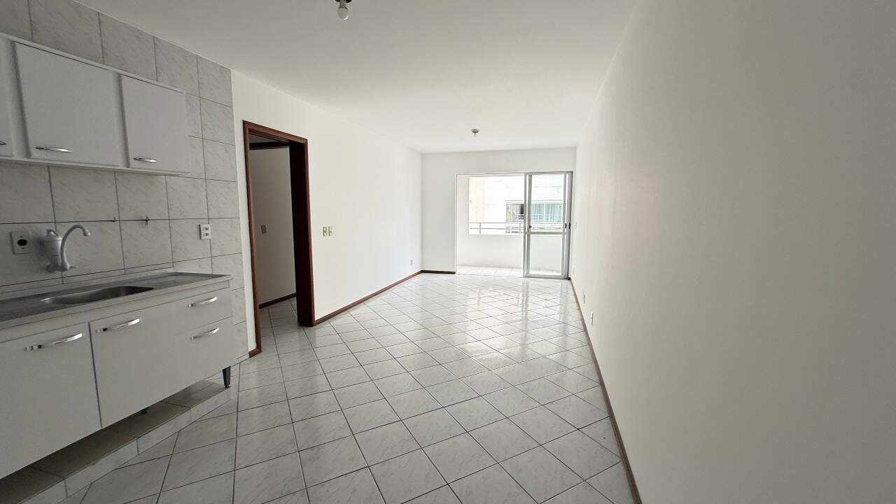 Apartamento à venda no Carvoeira: 