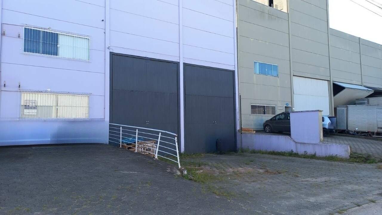 Galpão para aluguel no Brejarú: 