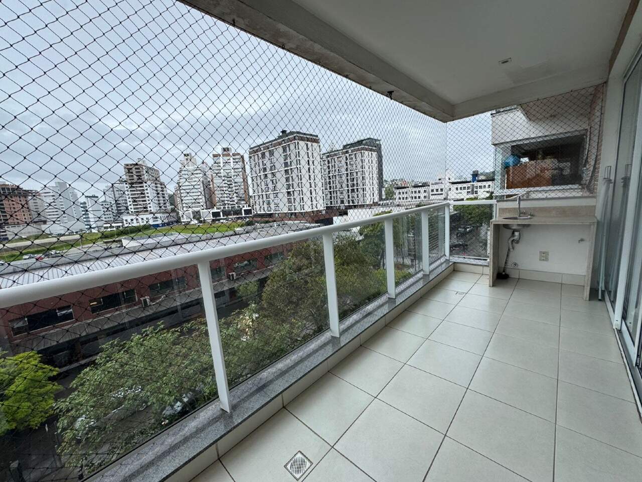 Apartamento para aluguel no Pedra Branca: 