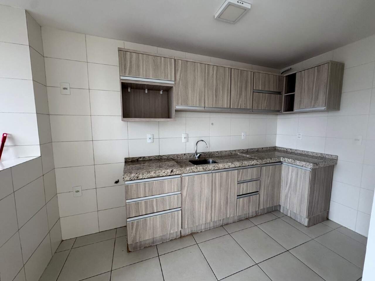 Apartamento para aluguel no Pedra Branca: 