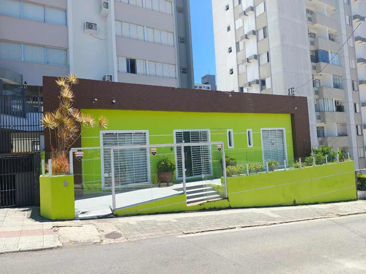 Casa para aluguel no Centro: 