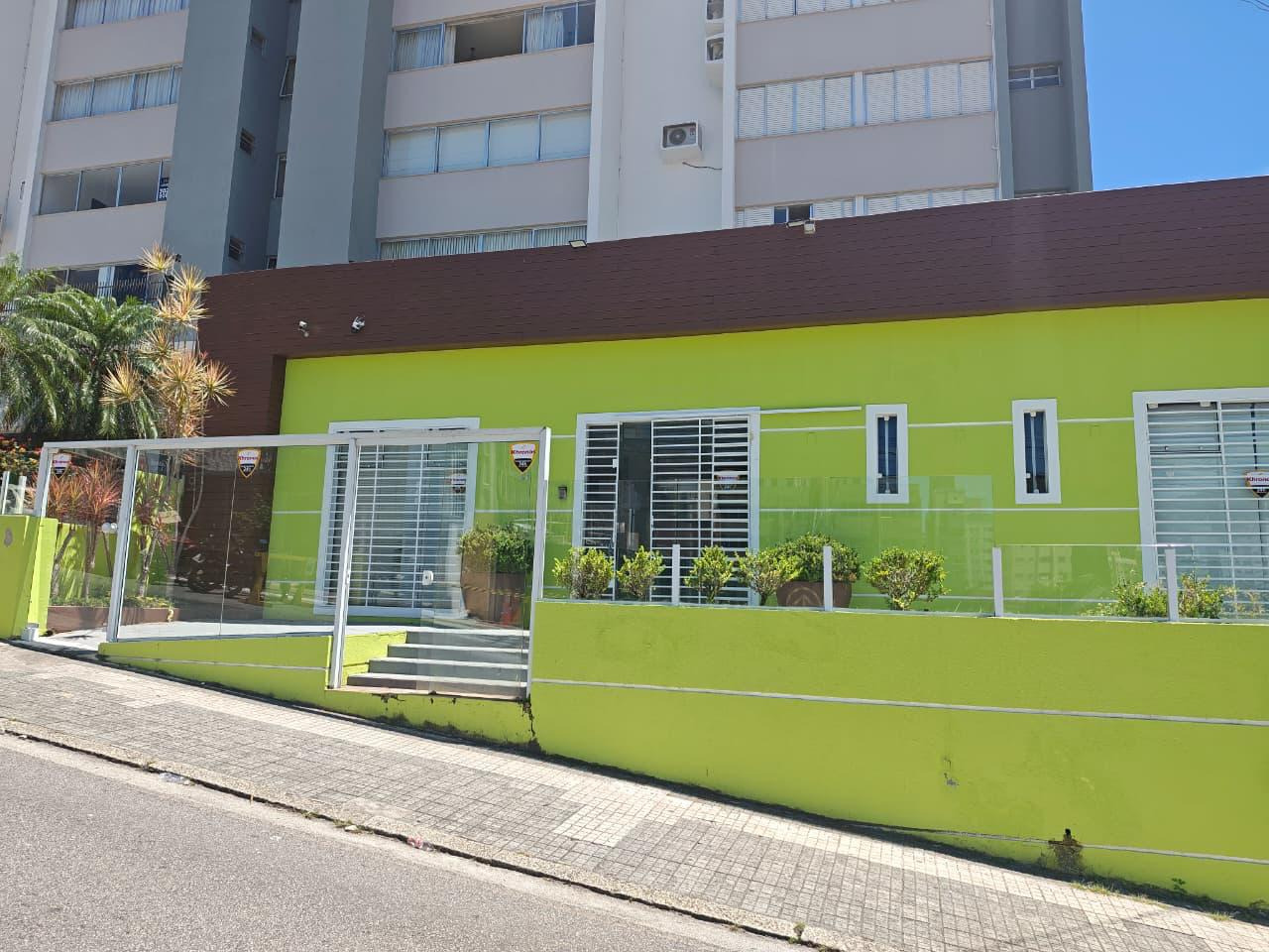 Casa para aluguel no Centro: 