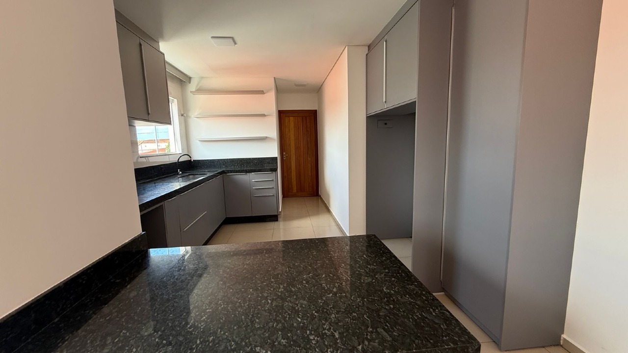 Apartamento para aluguel no Ribeirão da Ilha: 