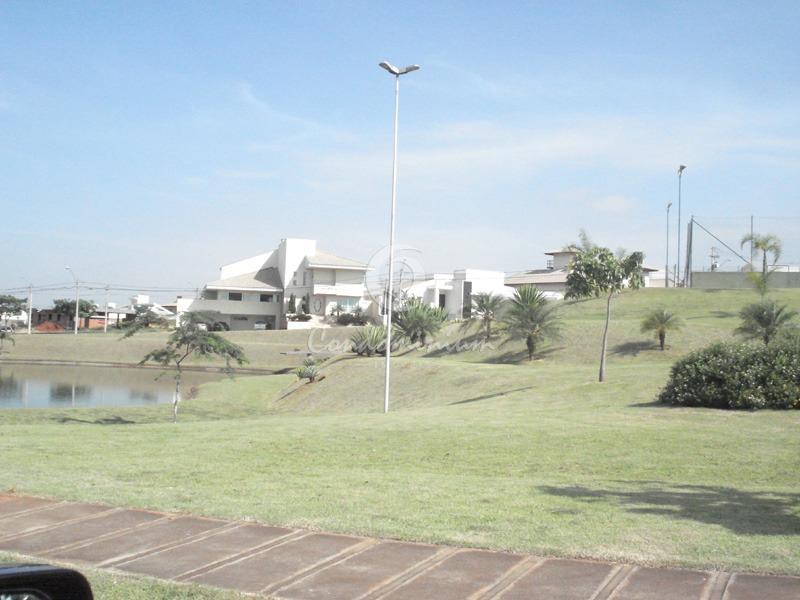 Casa de Condomínio com 3 quartos à venda, 240m² — foto 24 de 28