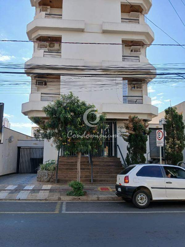 Apartamento com 3 quartos à venda, 130m² — foto 16 de 19