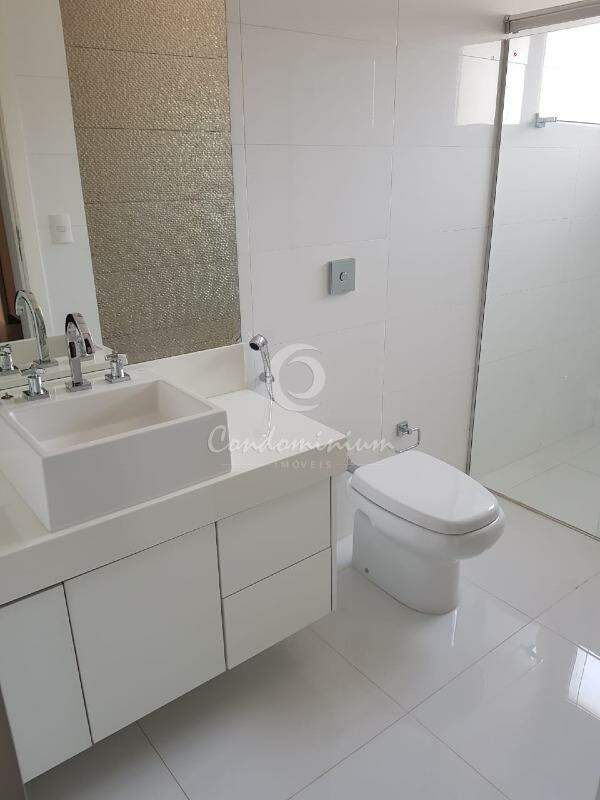 Casa de Condomínio com 4 quartos à venda, 450m² — foto 22 de 55