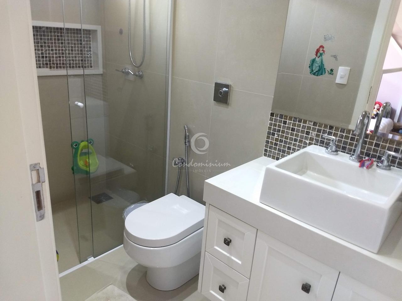 Casa de Condomínio com 3 quartos à venda, 243m² — foto 22 de 35