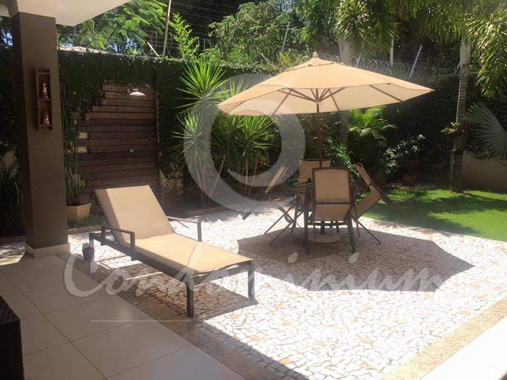 Casa de Condomínio com 3 quartos à venda, 300m² — foto 3 de 39
