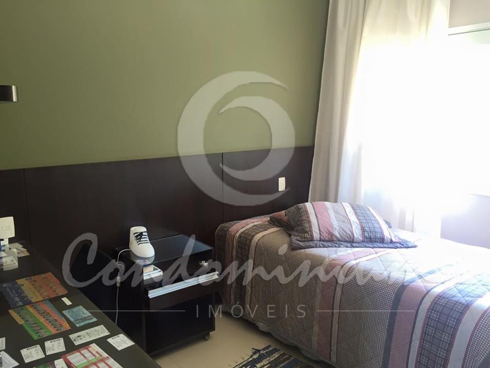 Casa de Condomínio com 3 quartos à venda, 300m² — foto 21 de 39