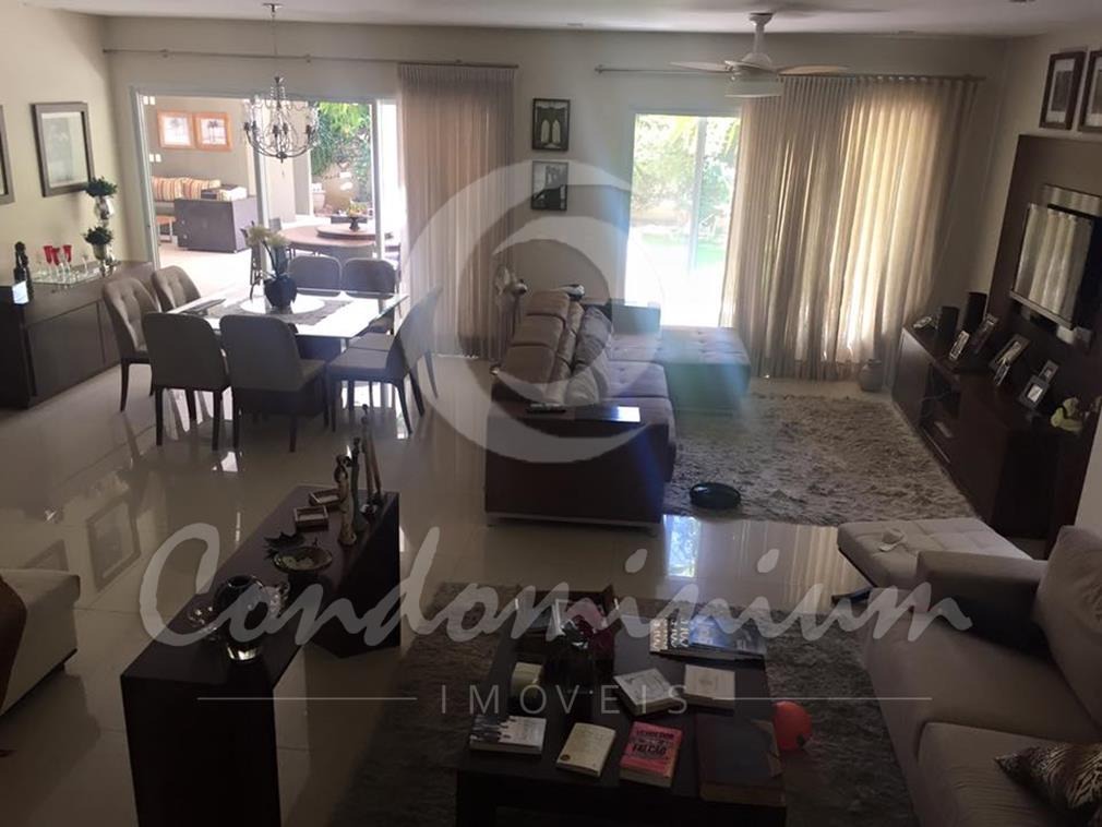 Casa de Condomínio com 3 quartos à venda, 300m² — foto 9 de 39