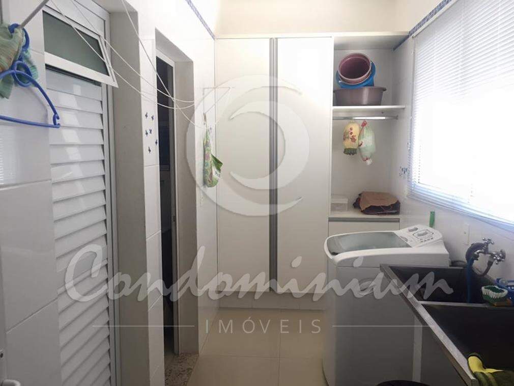 Casa de Condomínio com 3 quartos à venda, 300m² — foto 7 de 39