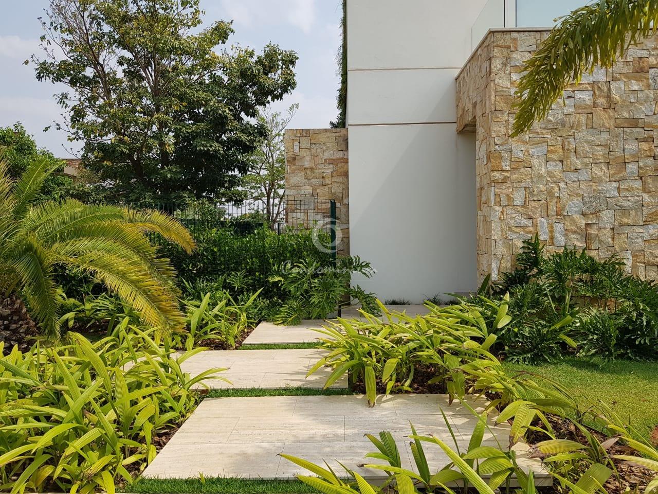 Casa de Condomínio com 4 quartos à venda, 650m² — foto 2 de 54
