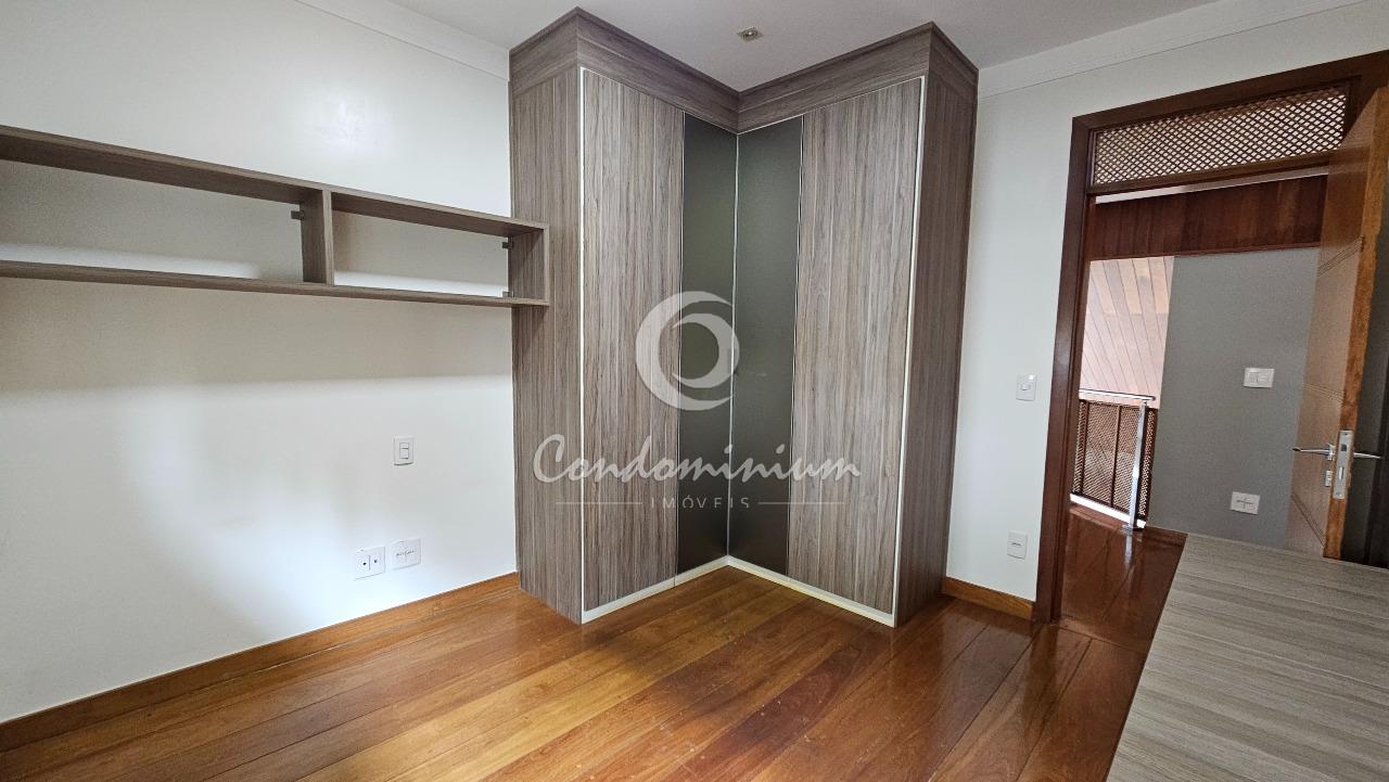 Casa de Condomínio com 3 quartos à venda, 315m² — foto 25 de 39