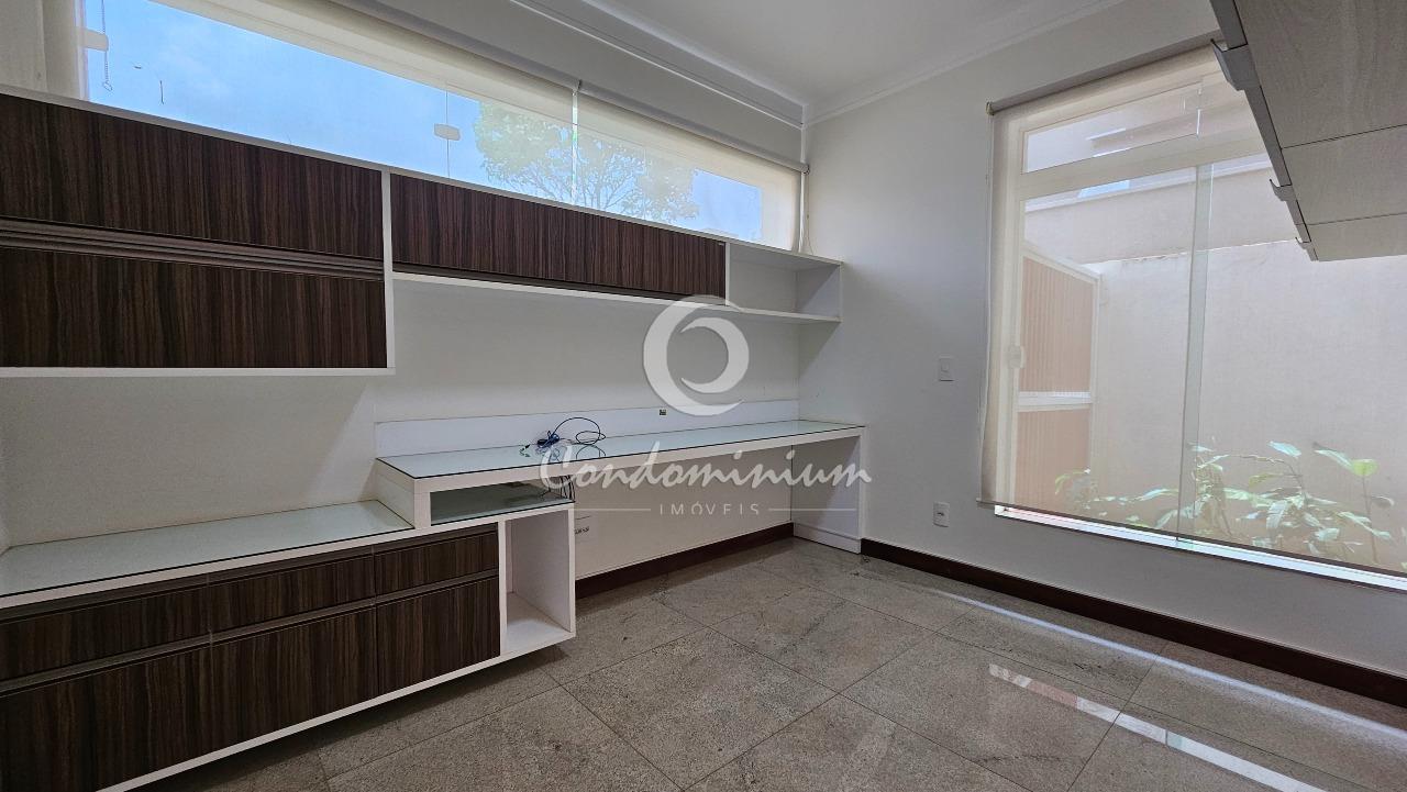 Casa de Condomínio com 3 quartos à venda, 315m² — foto 4 de 39