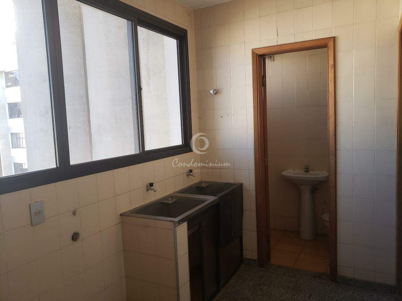 Apartamento com 3 quartos à venda, 168m² — foto 10 de 23