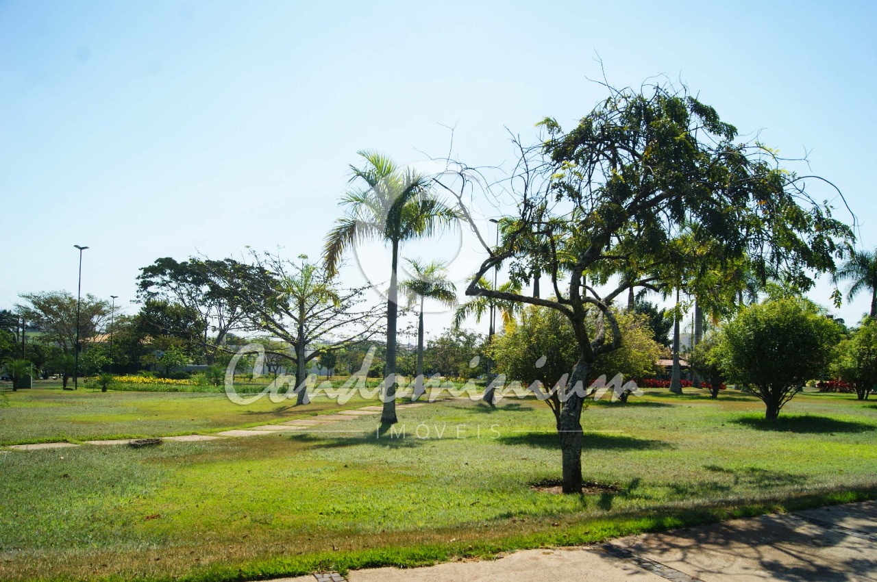 Terreno / Lote / Condomínio  à venda, 784m² — foto 2 de 8