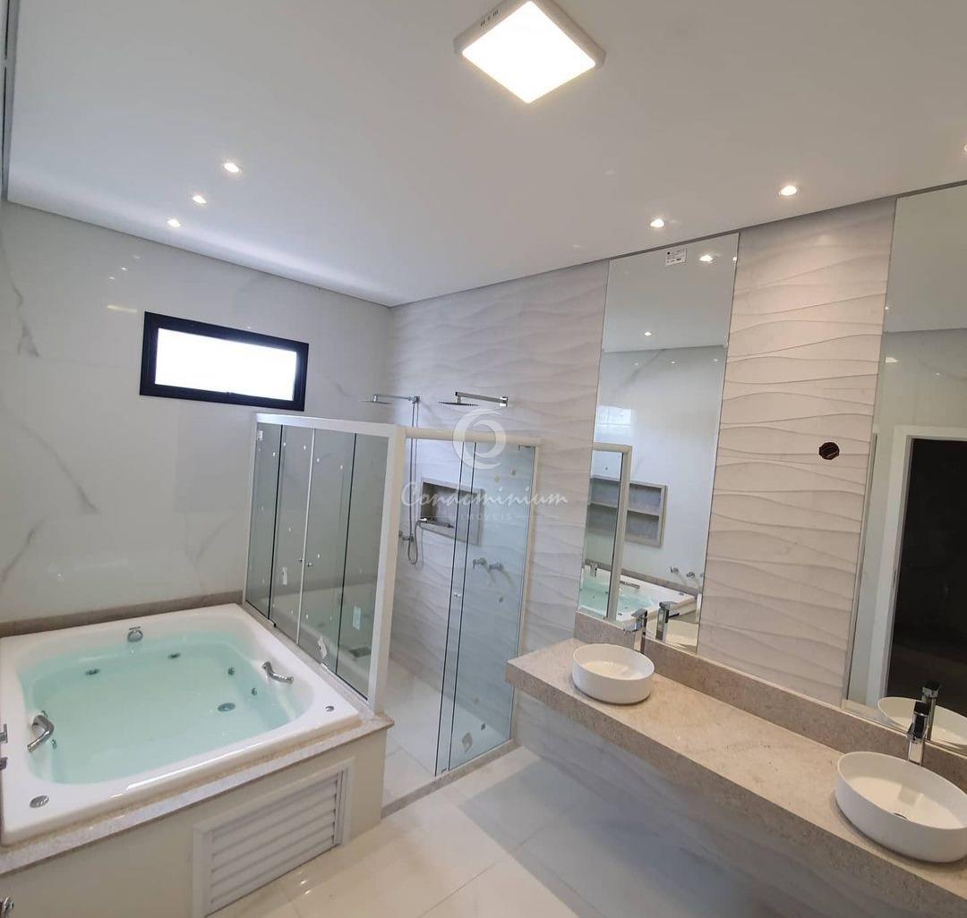 Casa de Condomínio  à venda, 445m² — foto 18 de 32