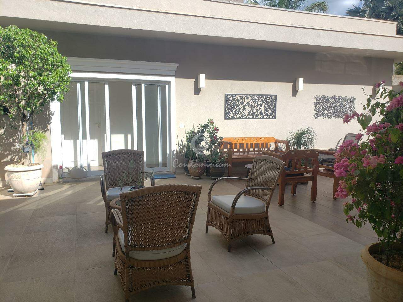 Casa de Condomínio  à venda, 415m² — foto 18 de 38