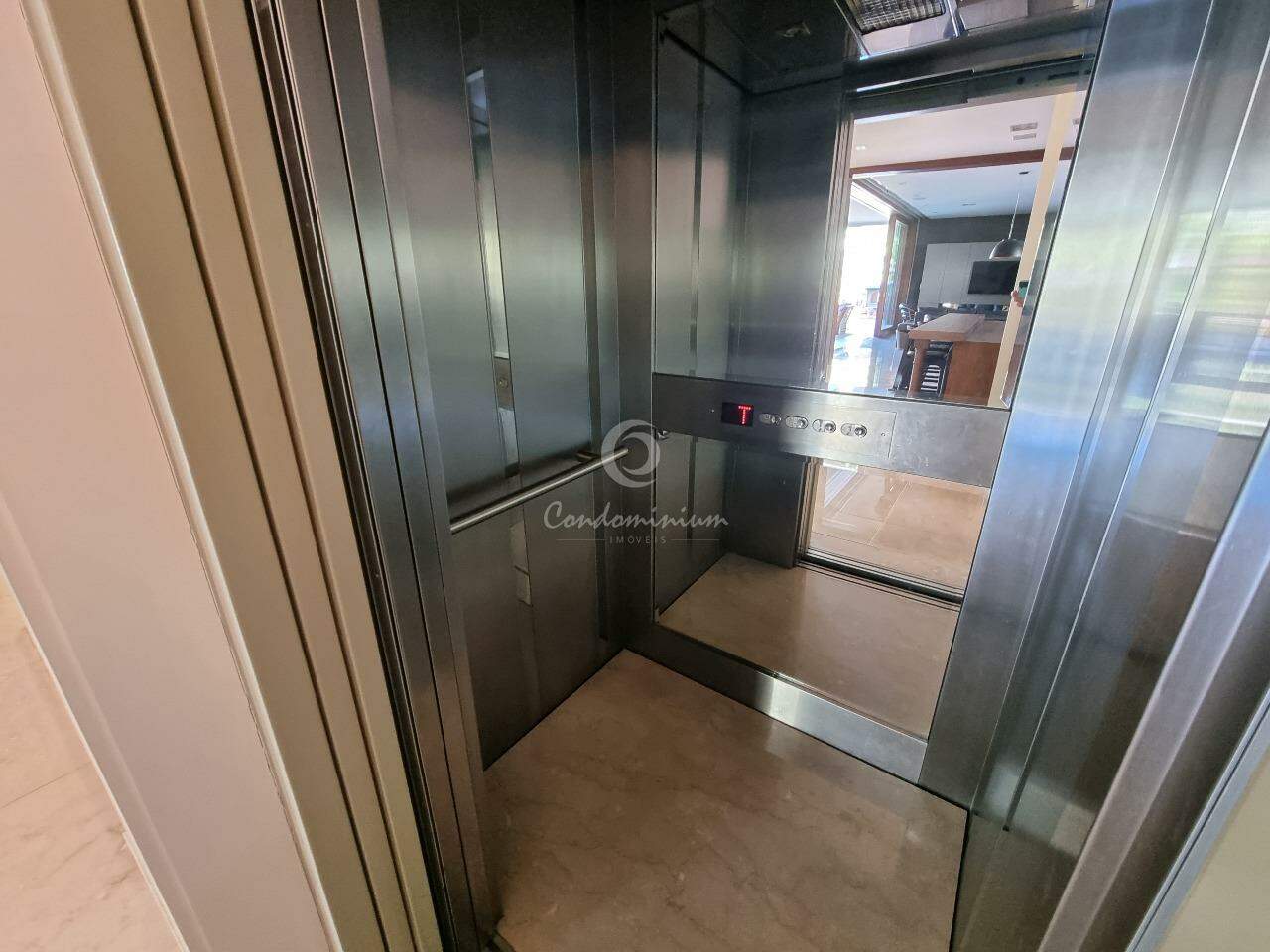Casa de Condomínio com 5 quartos à venda, 850m² — foto 10 de 41
