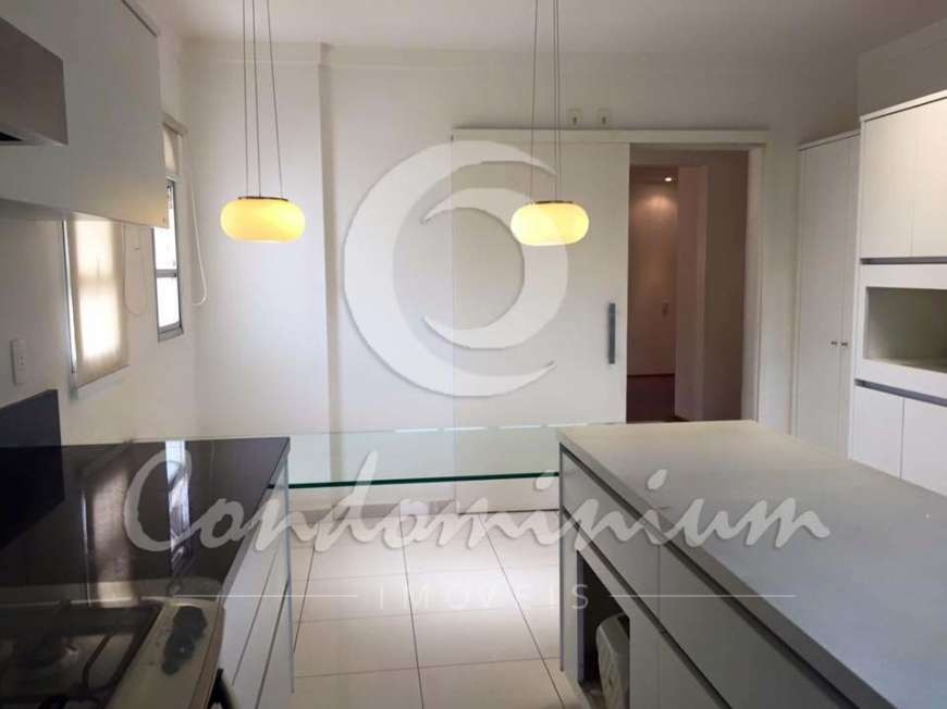 Apartamento com 3 quartos à venda, 267m² — foto 14 de 31