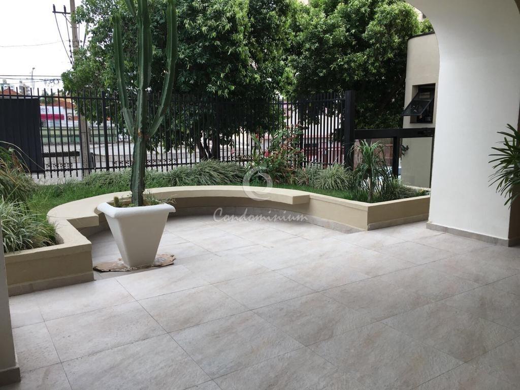 Apartamento com 3 quartos à venda, 267m² — foto 2 de 31