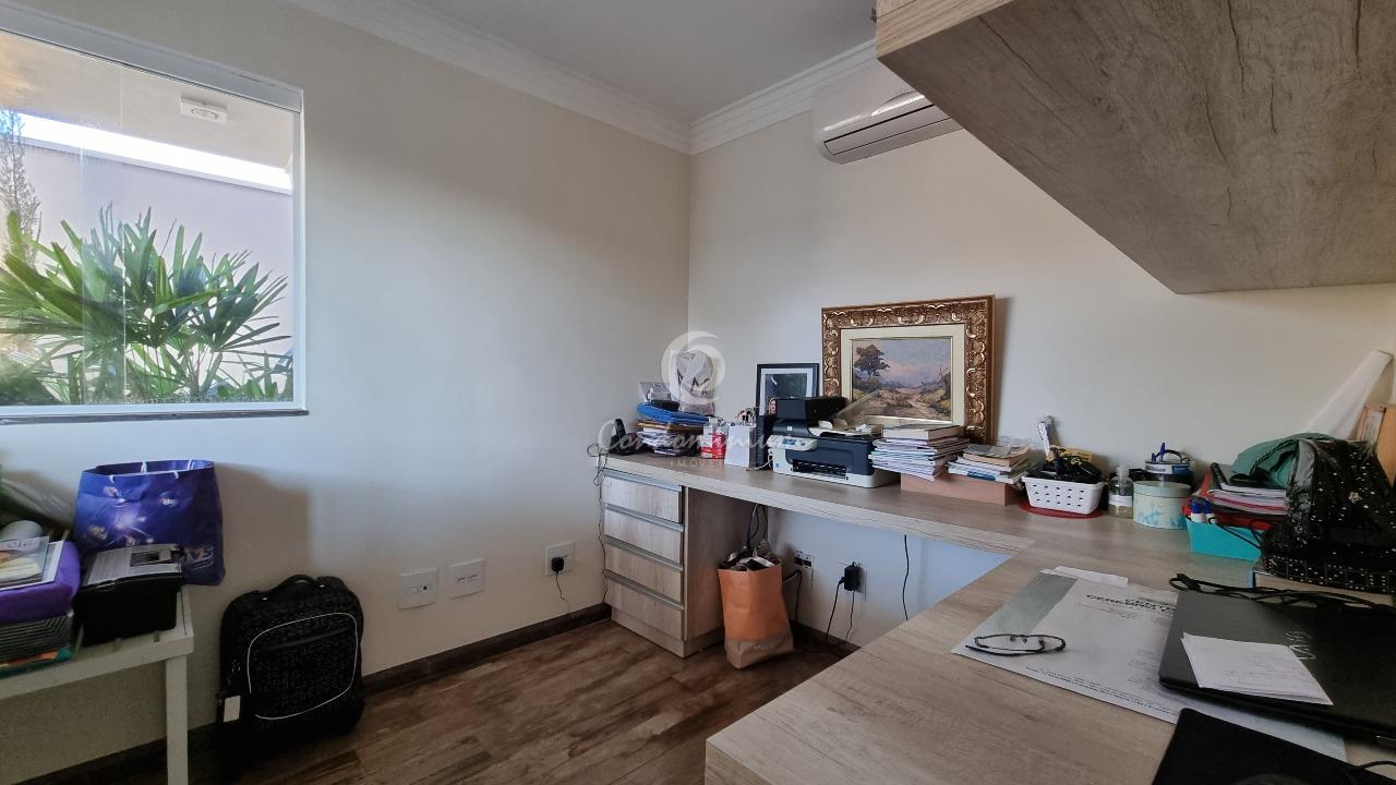 Casa de Condomínio com 4 quartos à venda, 330m² — foto 4 de 30
