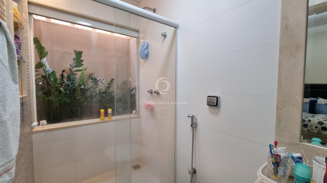 Casa de Condomínio com 4 quartos à venda, 330m² — foto 21 de 30