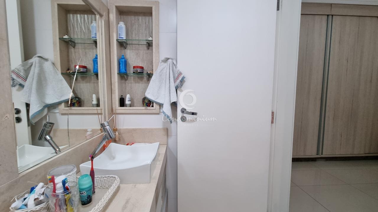 Casa de Condomínio com 4 quartos à venda, 330m² — foto 20 de 30
