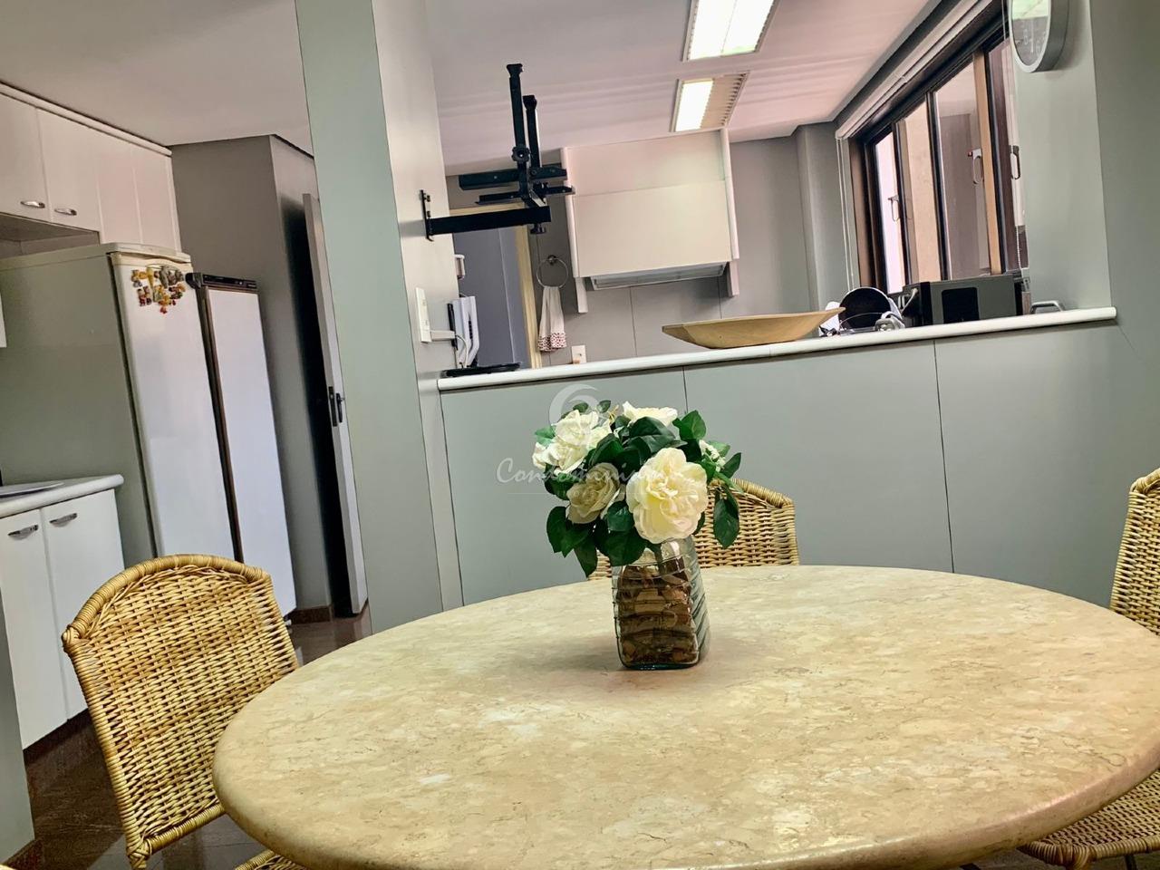 Apartamento com 4 quartos à venda, 265m² — foto 2 de 26